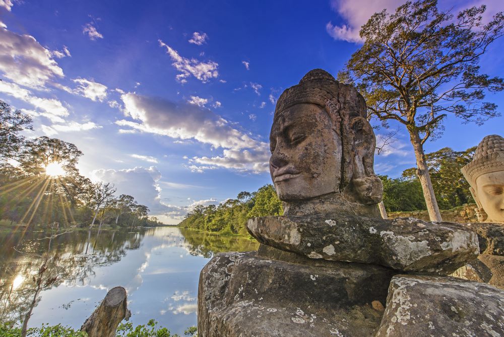 Statues on the bridge at the entrance of Angkor Thom